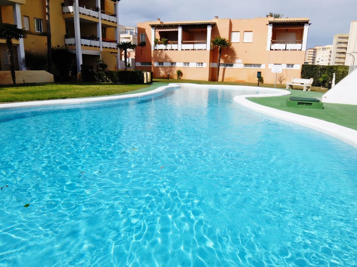 Los Juncos Apartamentos - Solo Familias Oliva Exterior foto